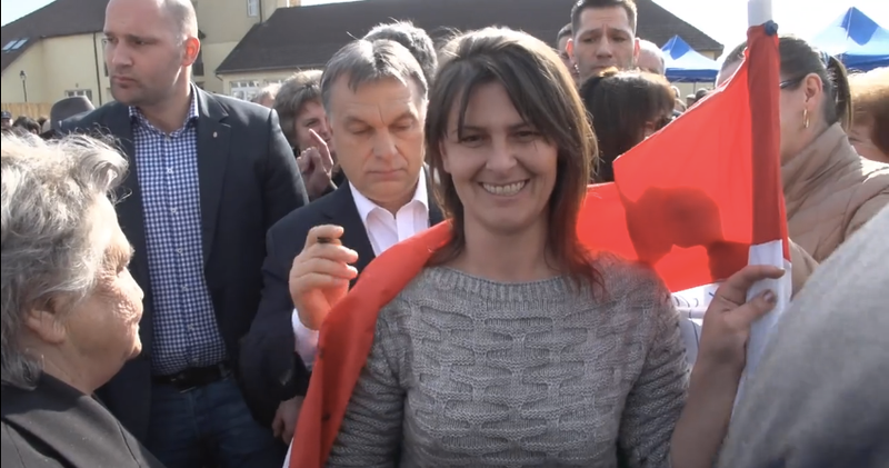 Illustration for article titled Orbán: "Így néz ki egy kis Szijjártó, hahahaHAHAHA"